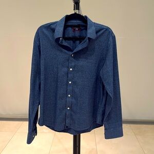 Like new UNTUCKit shirt